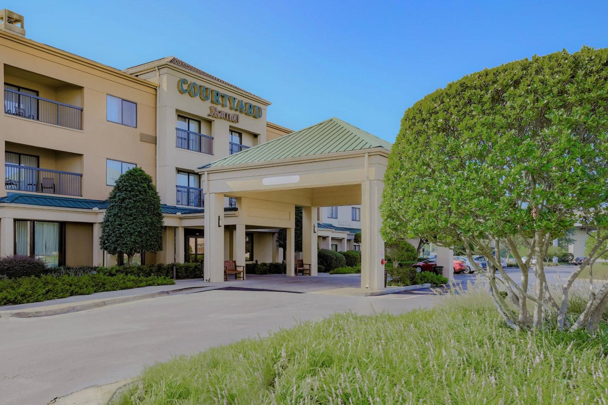 Hotel Courtyard By Marriott Monroe Airport Extérieur photo